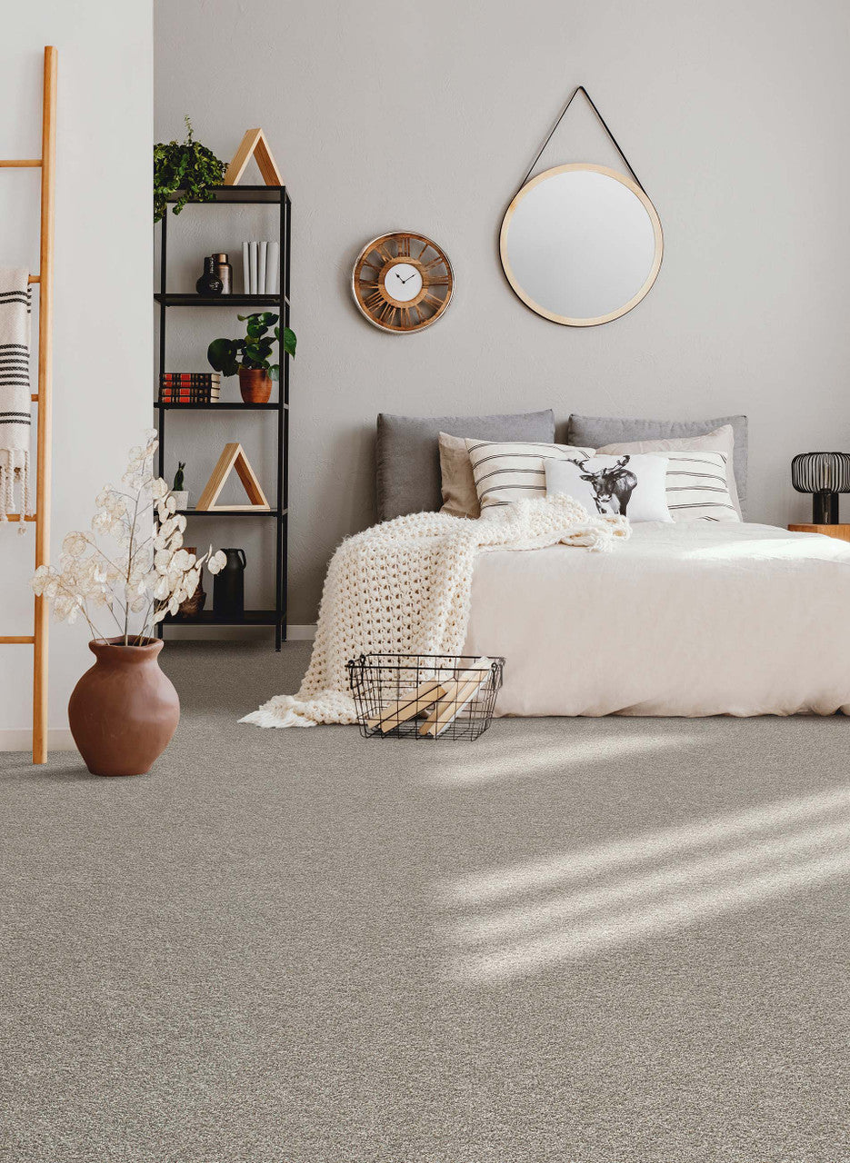 Sunset by Dream Weaver carpet sold by Calhoun's Flooring, Springfield, IL Room